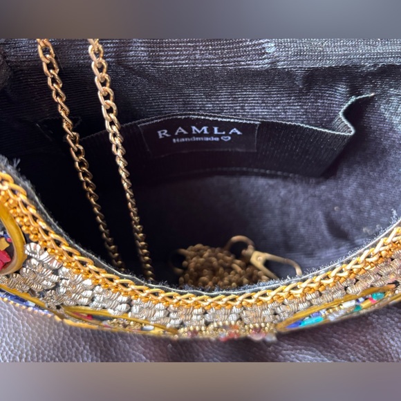 RAMLA Moroccan Handmade “Rio” purse with gold chain NEW